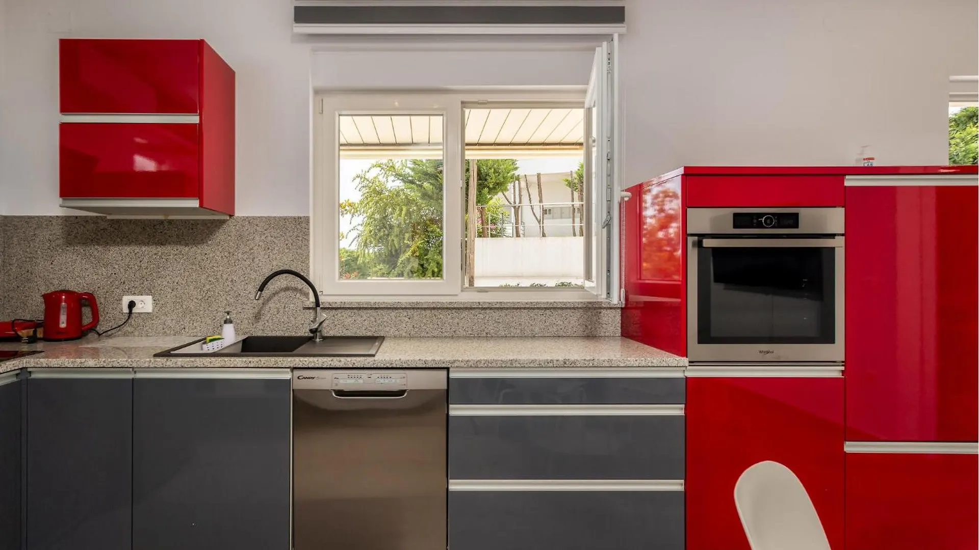 Cozy Apartment In Icici With House Sea View